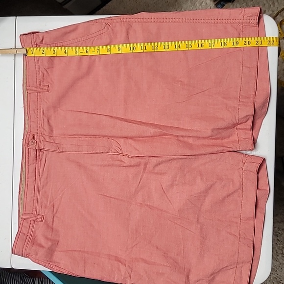 Men's Izod shorts size 40. - Picture 1 of 7